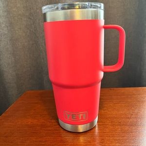 Yeti 20oz travel mug with stronghold lid